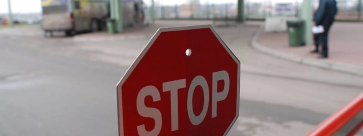 Польша заявила о замедлении, а не прекращении приема грузовых автомобилей из Беларуси