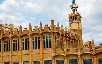 Необычная история в Испании: квартиру братьев-белорусов захватили сквоттеры