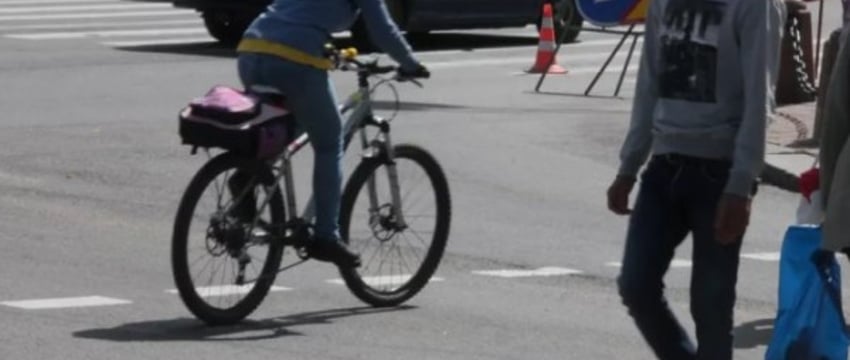 Считается ли столкновение пешехода с велосипедистом ДТП? Рассказали  в ГАИ