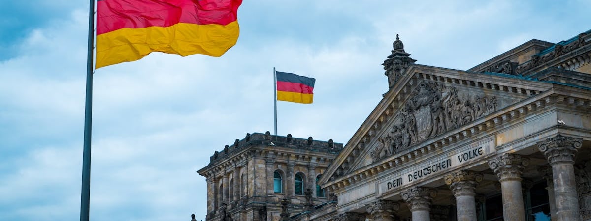 Бундестаг проголосовал за дальнобойное оружие для Украины