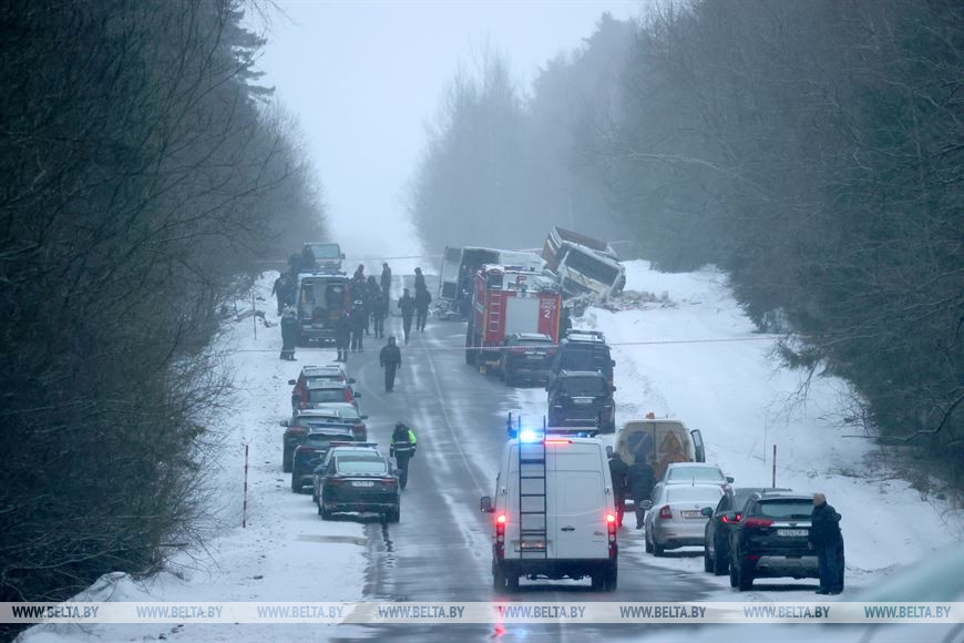 Кадры с места аварии под Смолевичами