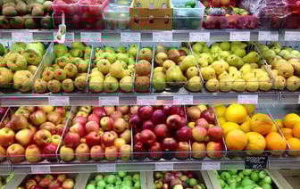 Врачи советуют есть этот фрукт хотя бы несколько раз в неделю. Как поможет обмену веществ, кишечнику и иммунитету? — Полезно