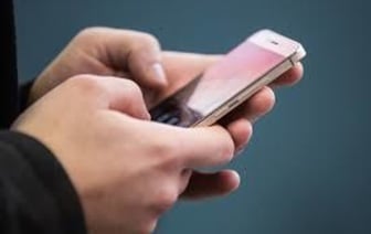 Принят законопроект, который позволяет направлять повестки в армию через СМС-сообщения