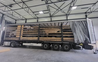 Спрятали машины в туалетной бумаге — необычный случай контрабанды на границе