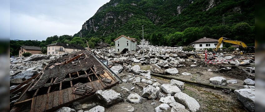 Семь погибших в результате свирепых штормов и проливных дождей, обрушившихся на Францию, Швейцарию, Италию