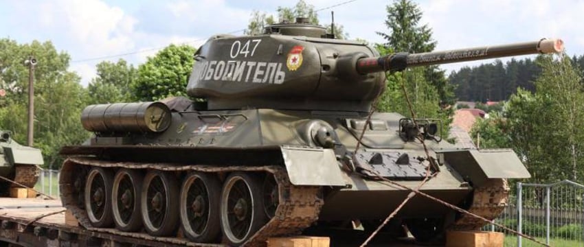 Танки Т-34 привезли в Беларусь для парада 3 июля