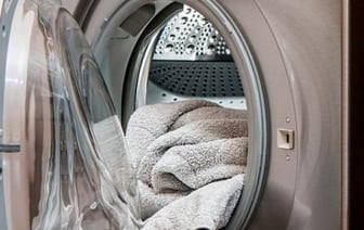 Одежду этих цветов нельзя стирать вместе – запомните навсегда