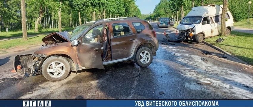 ДТП в Новополоцке: столкновение микроавтобуса и кроссовера