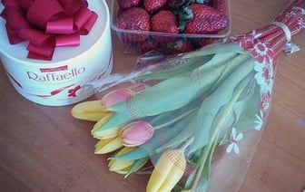 Сколько белорусы тратят на цветы к 8 Марта