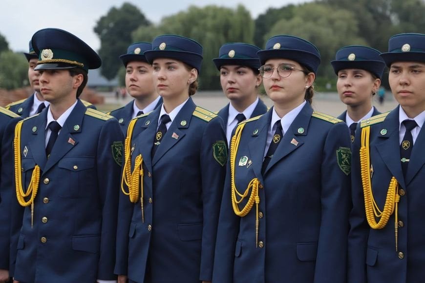 Около 170 молодых таможенников Беларуси приняли присягу в Брестской крепости