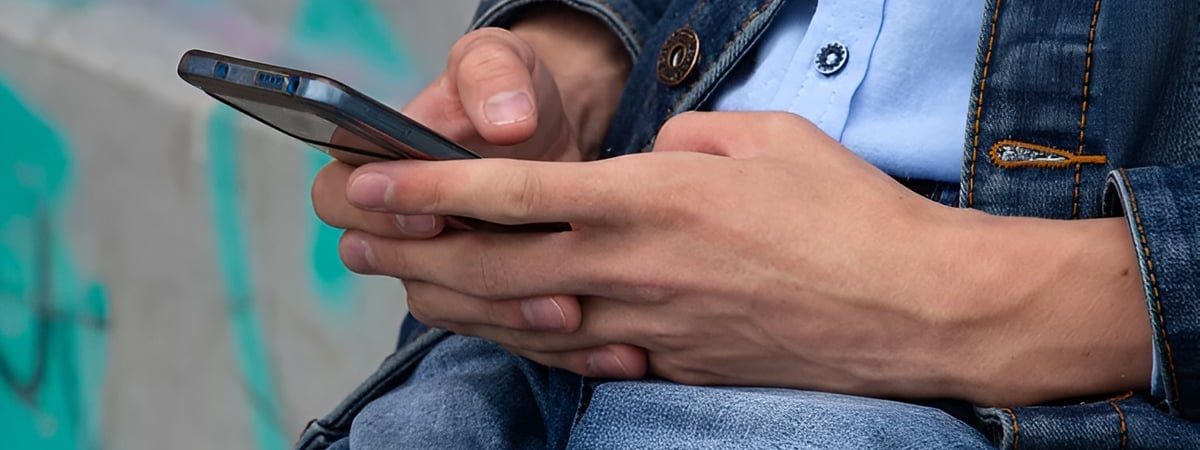 ЦИК разослал белорусам СМС с предложением прийти на участки за 5 дней до единого дня голосования — Фото