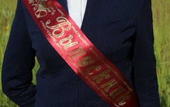 Белоруску не устроила организация выпускного. Женщина пошла в суд