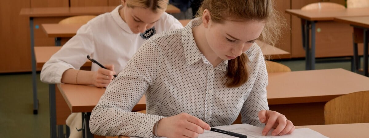 Минобразования смягчило требования для белорусских школьников. За что перестанут снижать оценки? — Официально