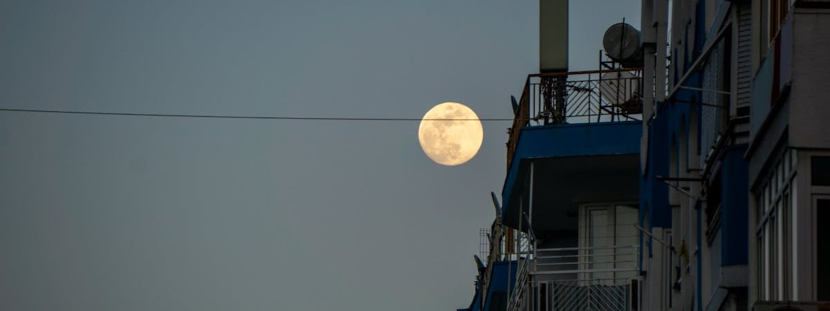 Россия вечером и ночью запустила по Украине более 110 беспилотников