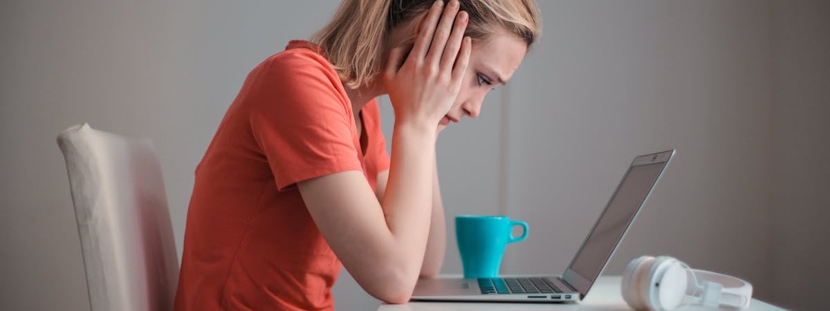 В Беларуси разрешили продавать БАДы и бытовую пиротехнику через интернет