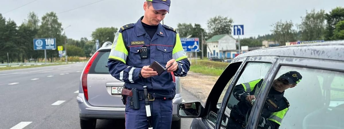 ГАИ начала отработку автодороги в 4 районах Беларуси. А где объявили рейды на учебные машины и такси?