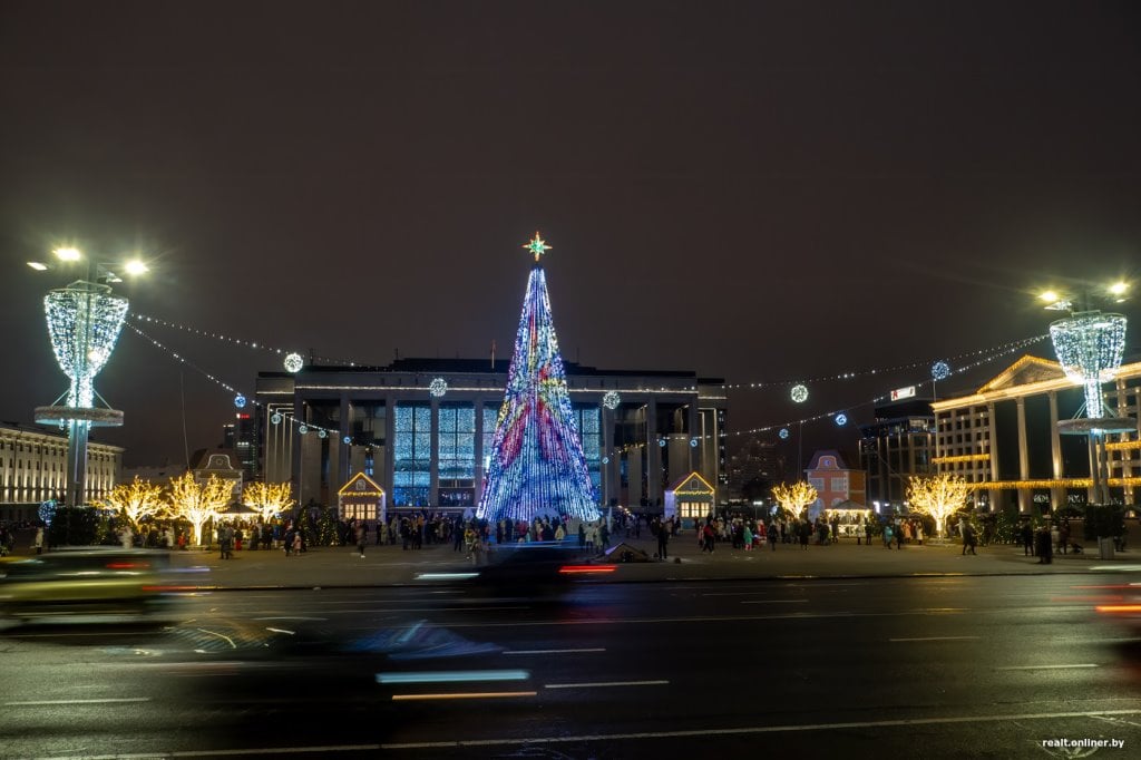 Главная новогодняя елка Беларуси вошла в топ-10 самых высоких новогодних елок СНГ — ТурСтат