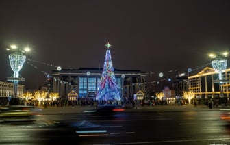Главная новогодняя елка Беларуси вошла в топ-10 самых высоких новогодних елок СНГ — ТурСтат