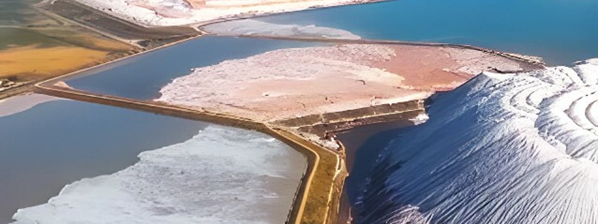 «Я их с балкона из Слуцка вижу» — В TikTok с высоты 500 метров показали знаменитые белорусские «горы» — Видео