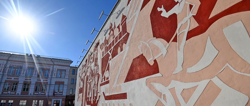 В Гомеле на Доске почета отреставрированы уникальные панно