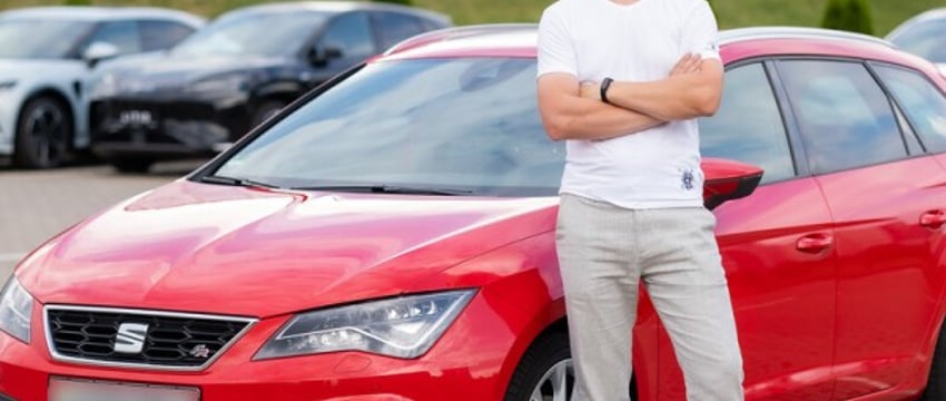 Белорус поехал в Германию, купил Seat Leon на метане и сам пригнал в Минск. Рассказываем, во сколько всё обошлось