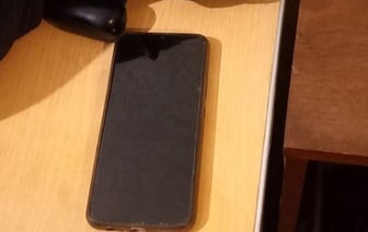 Житель Бреста остался без телефон и наушников. Как это случилось