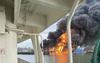 В порту «Кавказ» после удара ракеты затонул российский паром с 30 цистернами топлива — Видео