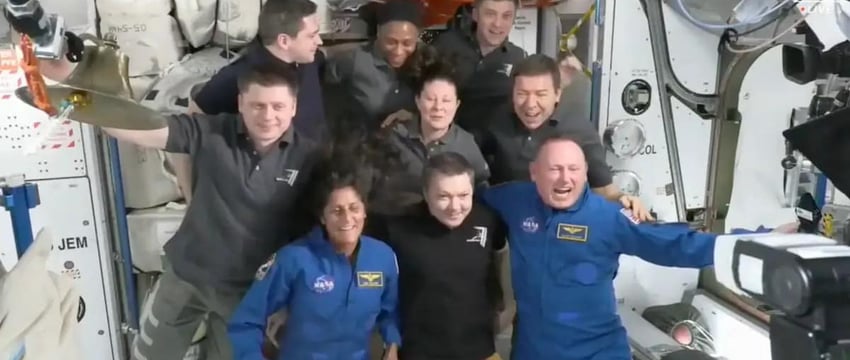 Экипаж Boeing Starliner на борту Космической Станции после сложной стыковки