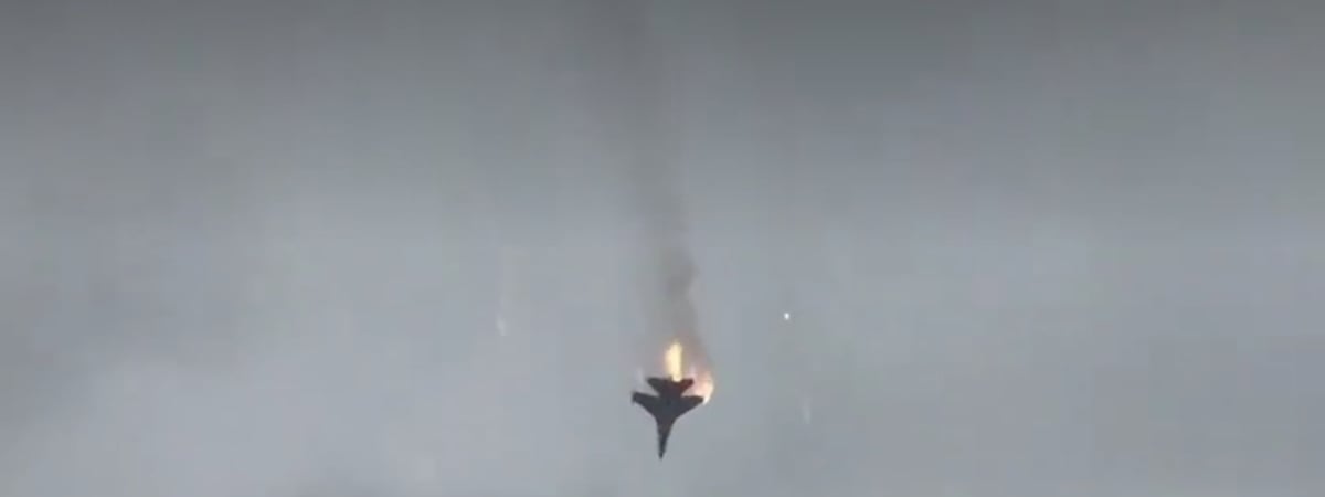На видео попало крушение российского Су-35 в Севастополе — Видео