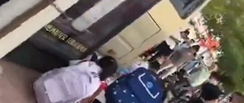 Школьный автобус насмерть задавил 11 человек в Китае