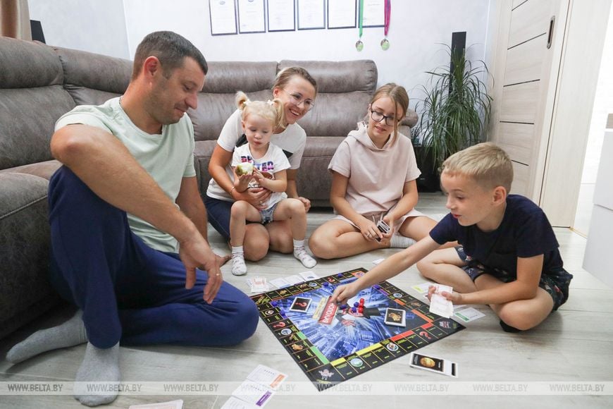 Врачи ставили бесплодие. История супругов Мельник - финалистов конкурса «Семья года»