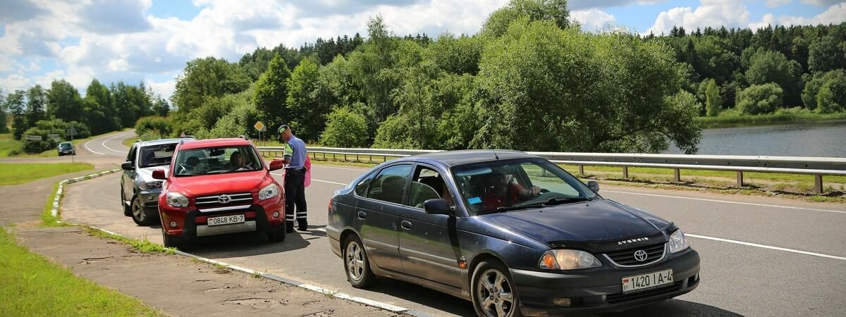ГАИ пересела на гражданские авто для «массированной отработки» дороги в одной области Беларуси. А где начали 7-дневные рейды?