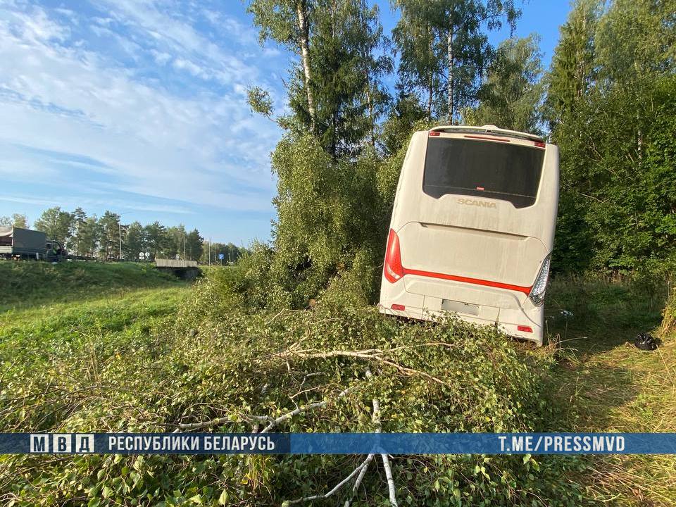 Автобус «Брест - Москва» попал в ДТП: есть пострадавшие