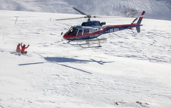 В Могилеве кассир банка по ошибке выдала лишние деньги — клиент забрал «бонус» и попал под уголовку