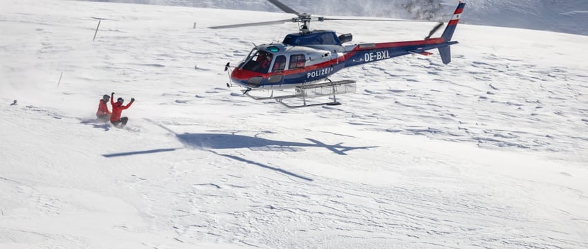 В Могилеве кассир банка по ошибке выдала лишние деньги — клиент забрал «бонус» и попал под уголовку