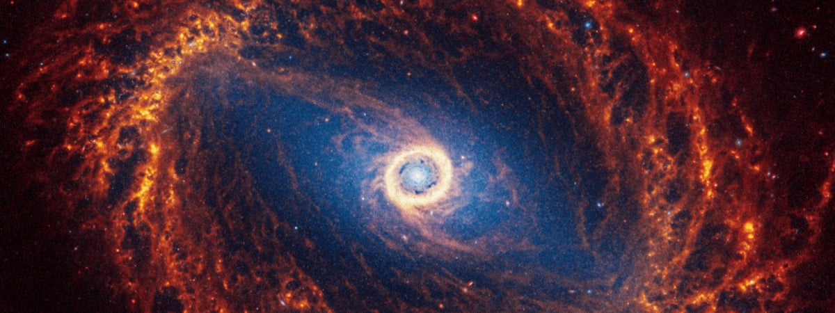 НАСА показало новые снимки, сделанные телекоспом Джеймса Уэбба. Они шокировали астрономов — Фото