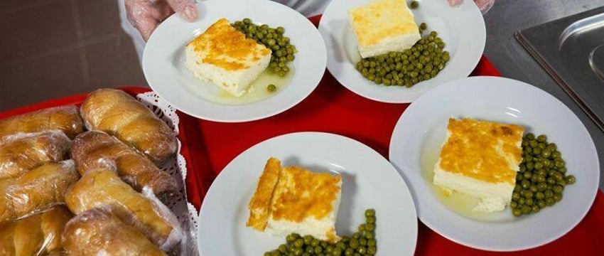 Минобразования напомнило о чат-боте для жалоб на питание в школах