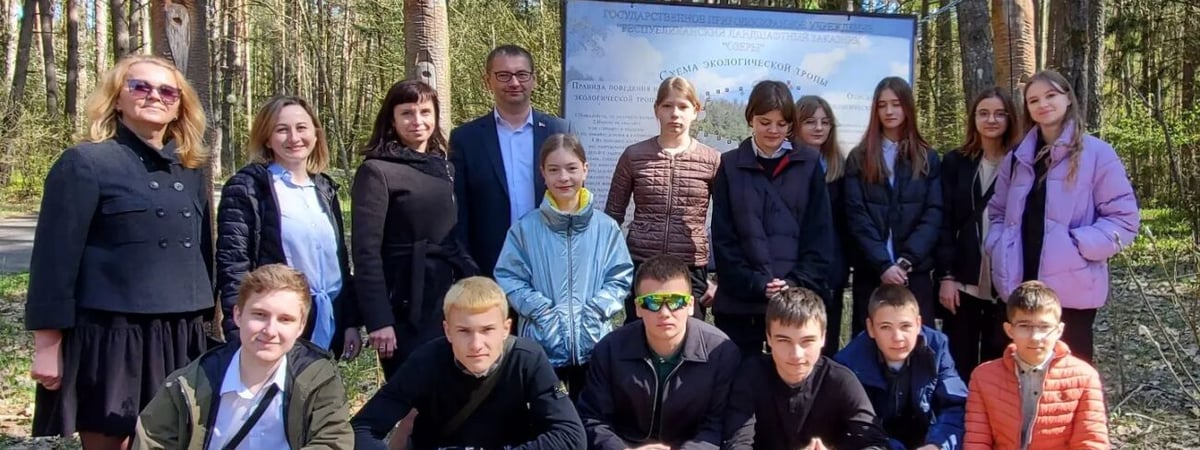 В заказнике «Озеры» на экологической тропе появились скворечники