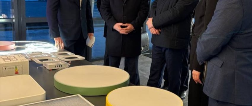 Министр промышленности Беларуси Александр Рогожник посетил ОАО «Брестский электроламповый завод»