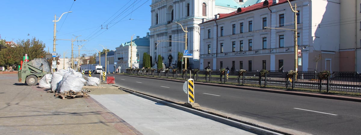 Фотофакт. Посмотрите, как выглядят остановки на Советской площади в Гродно