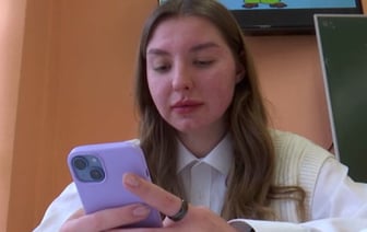 Белорусская учительница  ведёт блог в TikTok. Развеивает миф о маленьких зарплатах и делится секретами работы