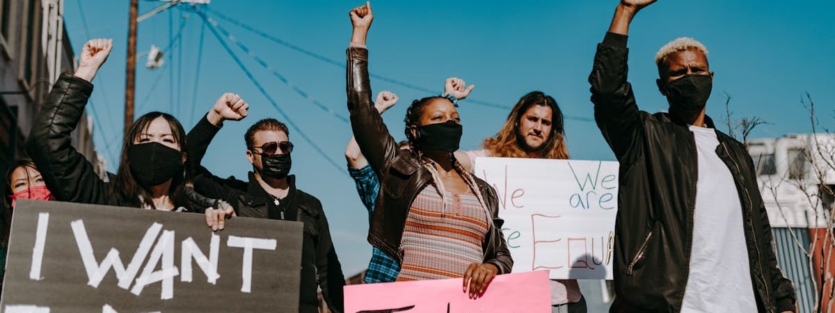 С 1 февраля в Беларуси на 2,2% повышаются размеры пособий воспитывающим детей семьям