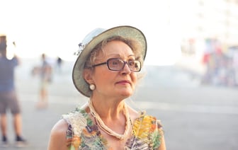 Претендент на звание внук года: в Солигорске мужчина сдал в ломбард инвалидную коляску своей бабушки