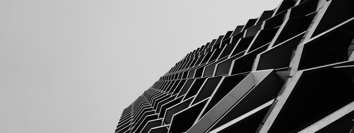 Канада вводит 25-процентные пошлины на продовольствие, алкоголь, оружие, мотоциклы из США