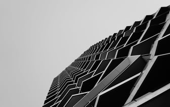 Канада вводит 25-процентные пошлины на продовольствие, алкоголь, оружие, мотоциклы из США