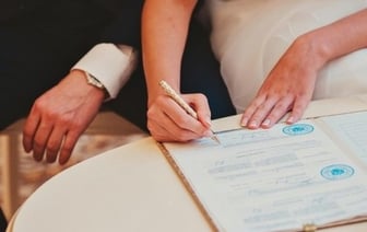 Можно ли в брачном договоре прописать пункт о содержании меня и ребенка в случае развода?