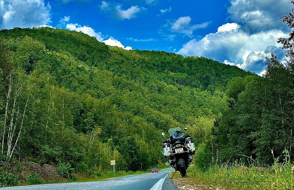 Белорус за месяц проехал 12 000 км на мотоцикле