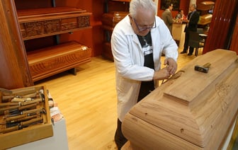 В Беларуси пересчитали пособи6 на погребение. Сколько будут платить с 1 апреля?