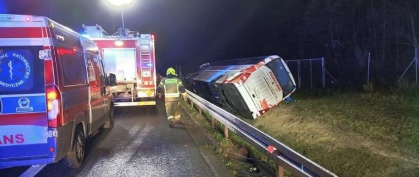 Белорусский автобус перевернулся в Польше – 6 пострадавших