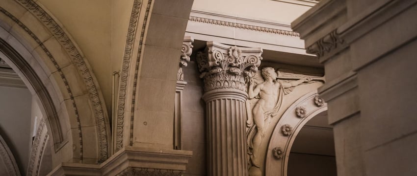 На акциях памяти Навального в России задержано более 120 человек